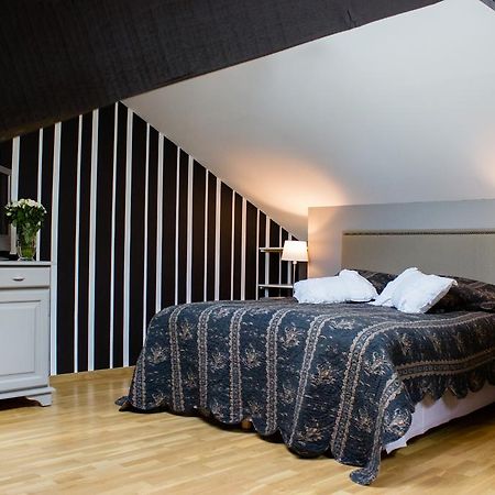 Lequatorze Bed & Breakfast Compiegne Ruang foto